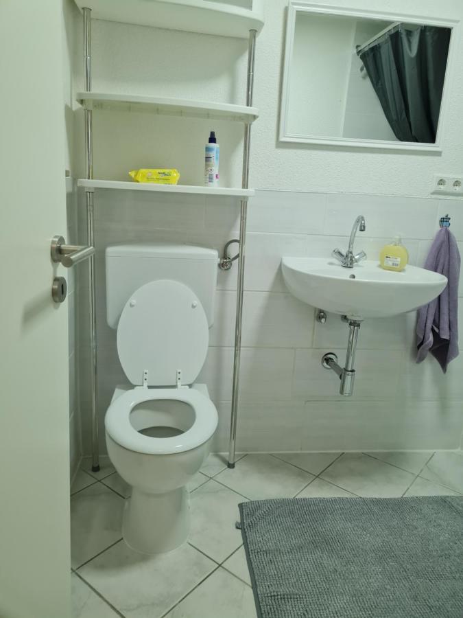 Haupt 3 Hostel Eningen unter Achalm Ngoại thất bức ảnh