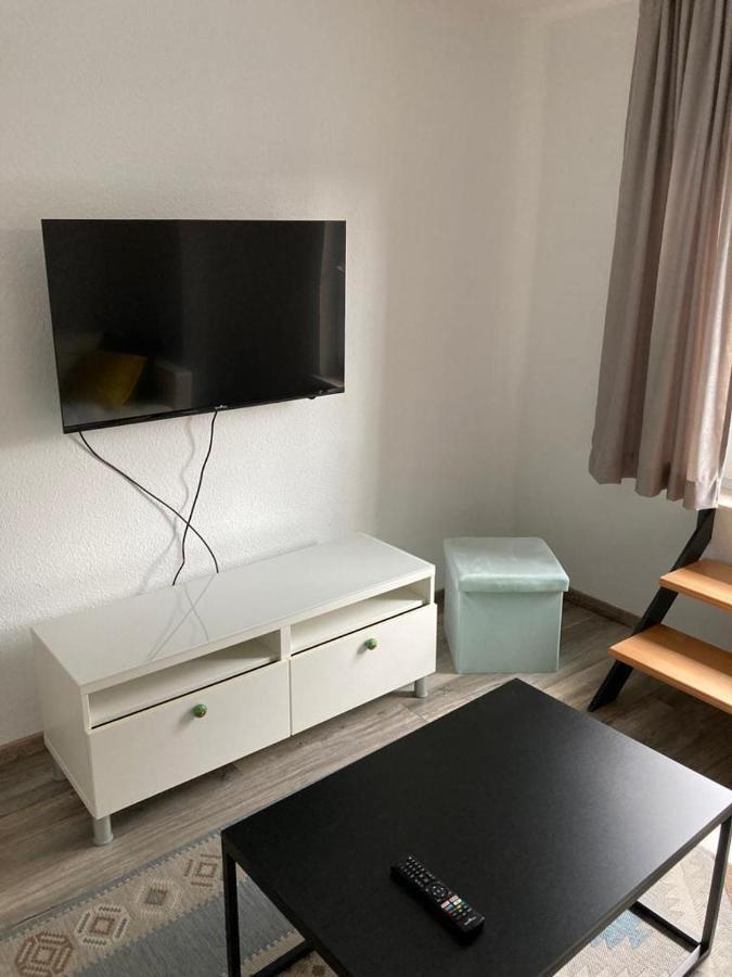 Haupt 3 Hostel Eningen unter Achalm Ngoại thất bức ảnh