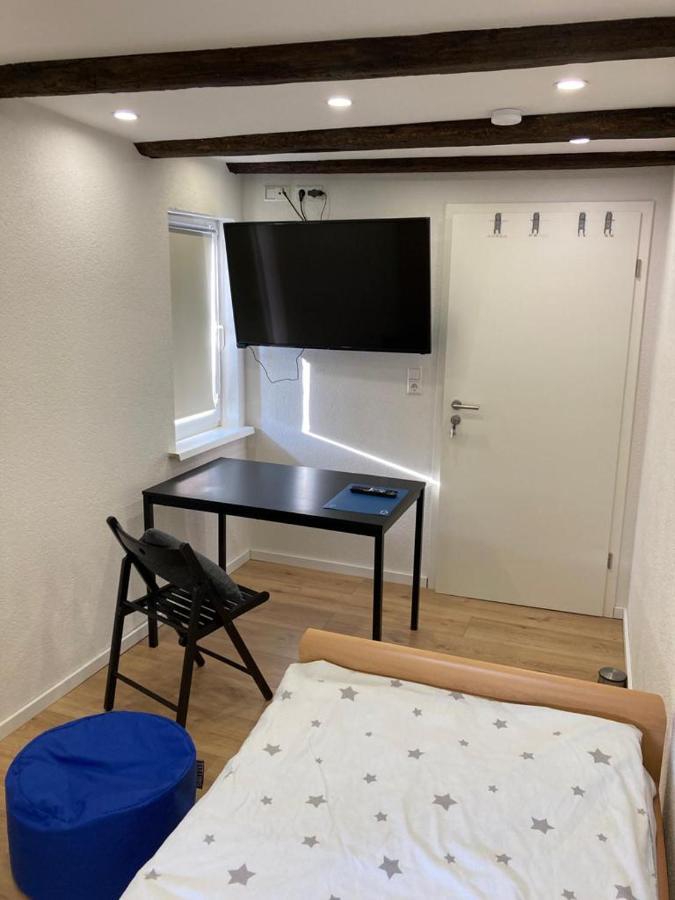 Haupt 3 Hostel Eningen unter Achalm Ngoại thất bức ảnh